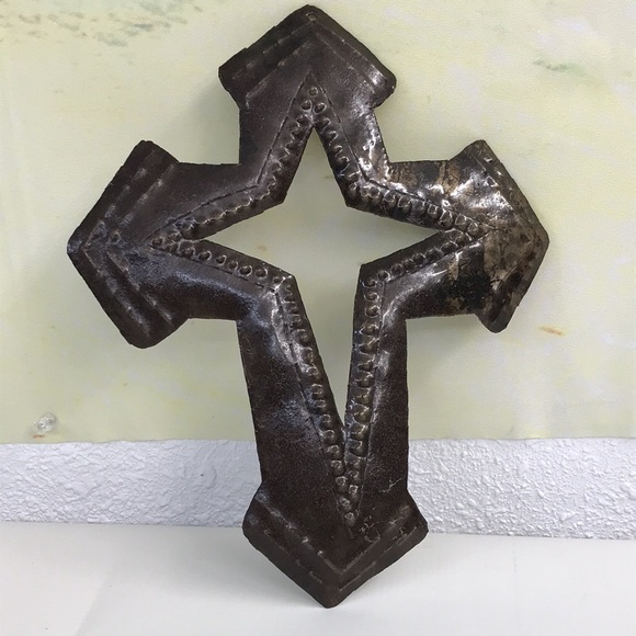 Metal Cross for home décor - Picture 2 of 8